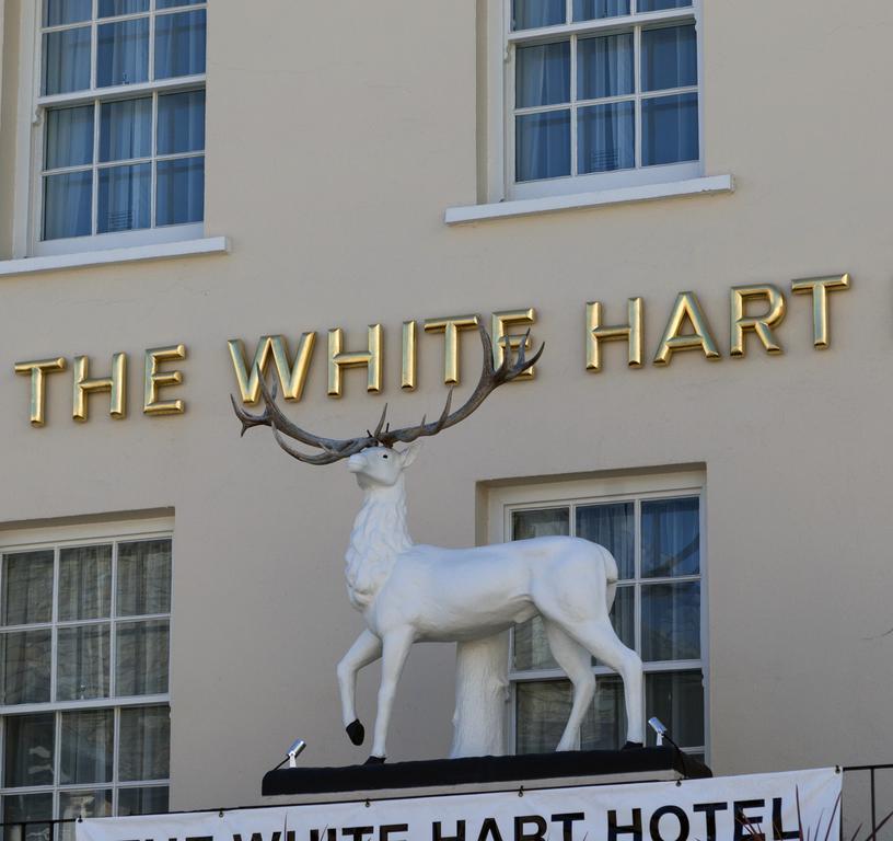 The White Hart Hotel Wetherspoon Окхемптон Экстерьер фото